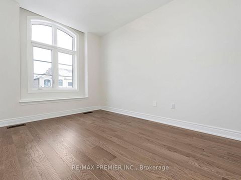 Photo 27 at 46 Gambetta Road, Vellore Village, Vaughan