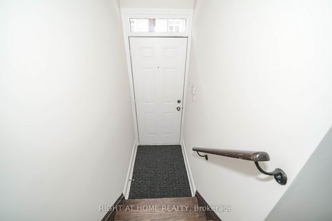 Photo 3 at 9 Streight Lane, City Centre West, Toronto