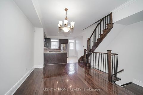 Photo 7 at 9 Streight Lane, City Centre West, Toronto