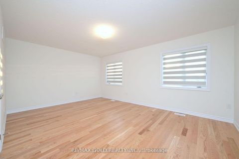 Photo 18 at 161 Terry Fox Drive, Rural Barrie Southeast, Barrie