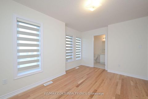 Photo 24 at 161 Terry Fox Drive, Rural Barrie Southeast, Barrie