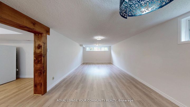 Photo 31 at 39 Silverview Drive, Newtonbrook East, Toronto