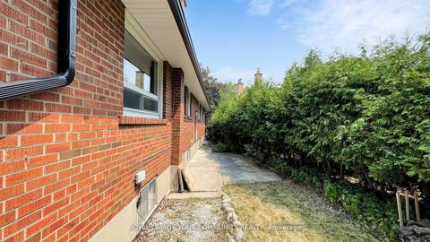 Photo 41 at 39 Silverview Drive, Newtonbrook East, Toronto