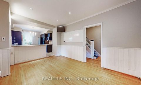 Photo 20 at 149 Worsley Street, City Centre, Barrie