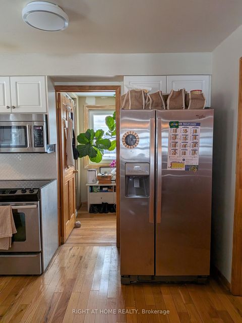 Photo 13 at 36 Shirlea Boulevard, Keswick South, Georgina