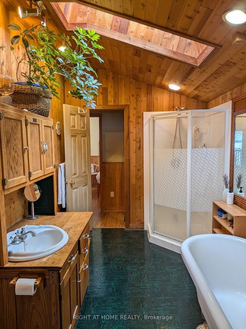 Photo 15 at 36 Shirlea Boulevard, Keswick South, Georgina