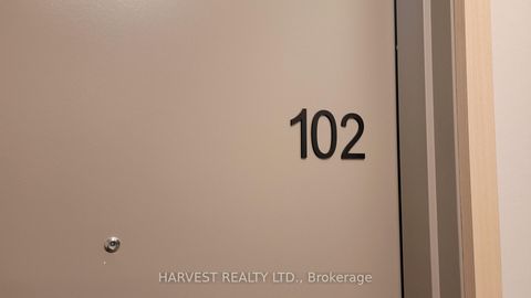 Photo 2 at 102 - 188 fairview mall Drive, Don Valley Village, Toronto