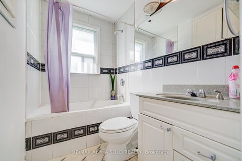 Photo 25 at 334 Moore Park Avenue, Newtonbrook West, Toronto