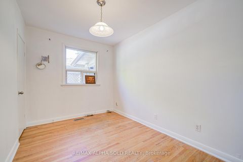 Photo 26 at 334 Moore Park Avenue, Newtonbrook West, Toronto
