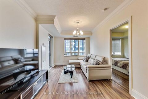 Photo 3 at 720 - 100 Harrison Garden Boulevard, Willowdale East, Toronto