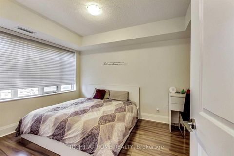 Photo 8 at 720 - 100 Harrison Garden Boulevard, Willowdale East, Toronto