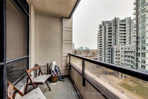 Photo 19 at 720 - 100 Harrison Garden Boulevard, Willowdale East, Toronto