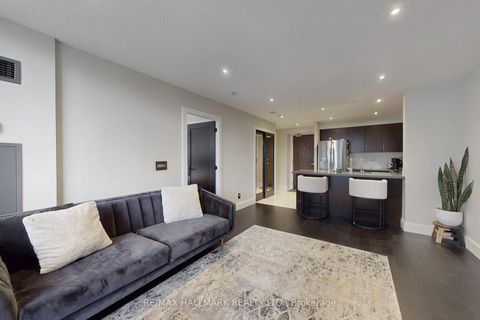 Photo 12 at 1002 - 3 Michael Power Place, City Centre West, Toronto