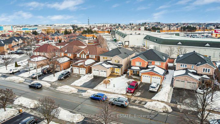 Photo 1 at 226 Mountainberry Road, Wellington, Brampton