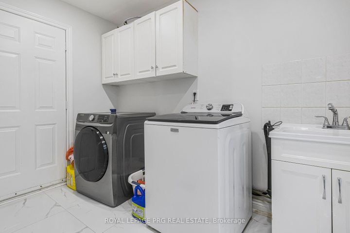 Photo 6 at 226 Mountainberry Road, Wellington, Brampton