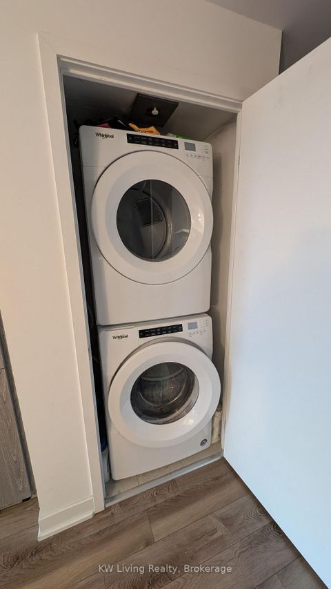 Photo 7 at 425 - 30 Baseball Place, South Riverdale, Toronto