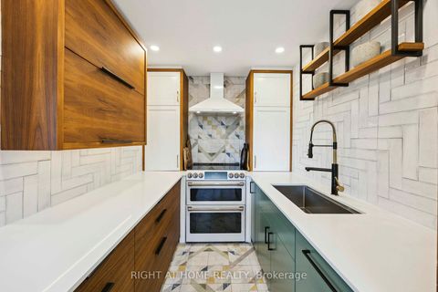 Photo 10 at 103 - 57 Neptune Drive, Lawrence, Toronto