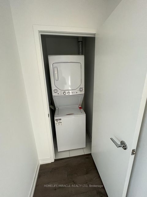 Photo 5 at 914 - 270 Dufferin Street, South Parkdale, Toronto