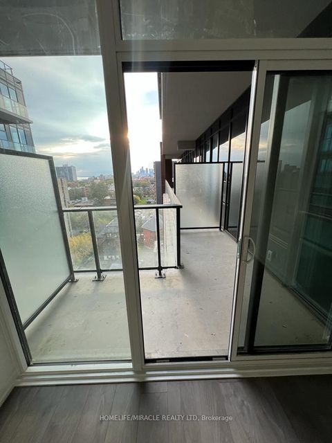 Photo 11 at 914 - 270 Dufferin Street, South Parkdale, Toronto