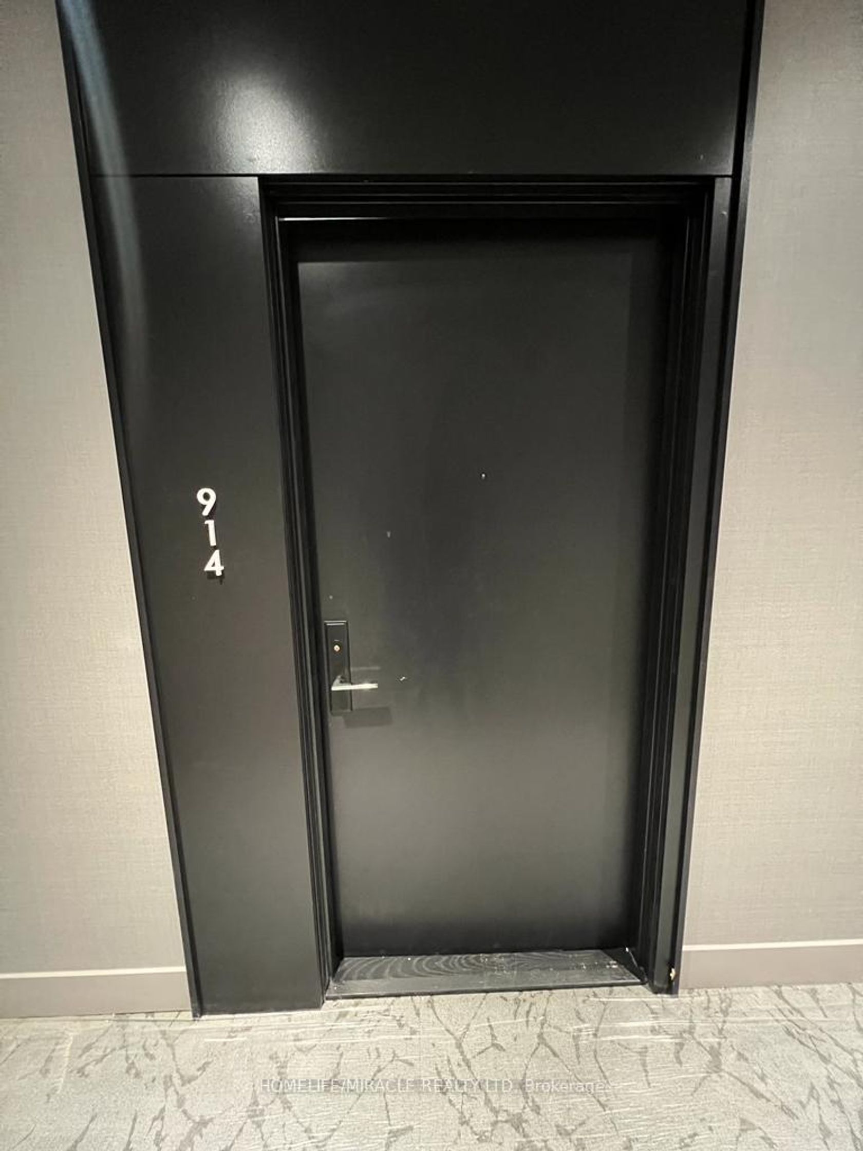 914 - 270 Dufferin Street, South Parkdale, Toronto by Loree Meneguzzi Real Estate 914 - 270 Dufferin Street, South Parkdale, Toronto