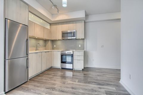 Photo 10 at 610 - 50 Forest Manor Road, Henry Farm, Toronto