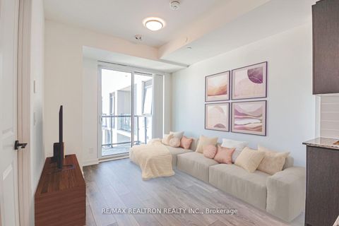 Photo 11 at 801 - 335 Wheat Boom Drive, JM Joshua Meadows, Oakville