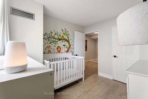 Photo 5 at 1707 - 3233 Eglinton Avenue E, Scarborough Village, Toronto