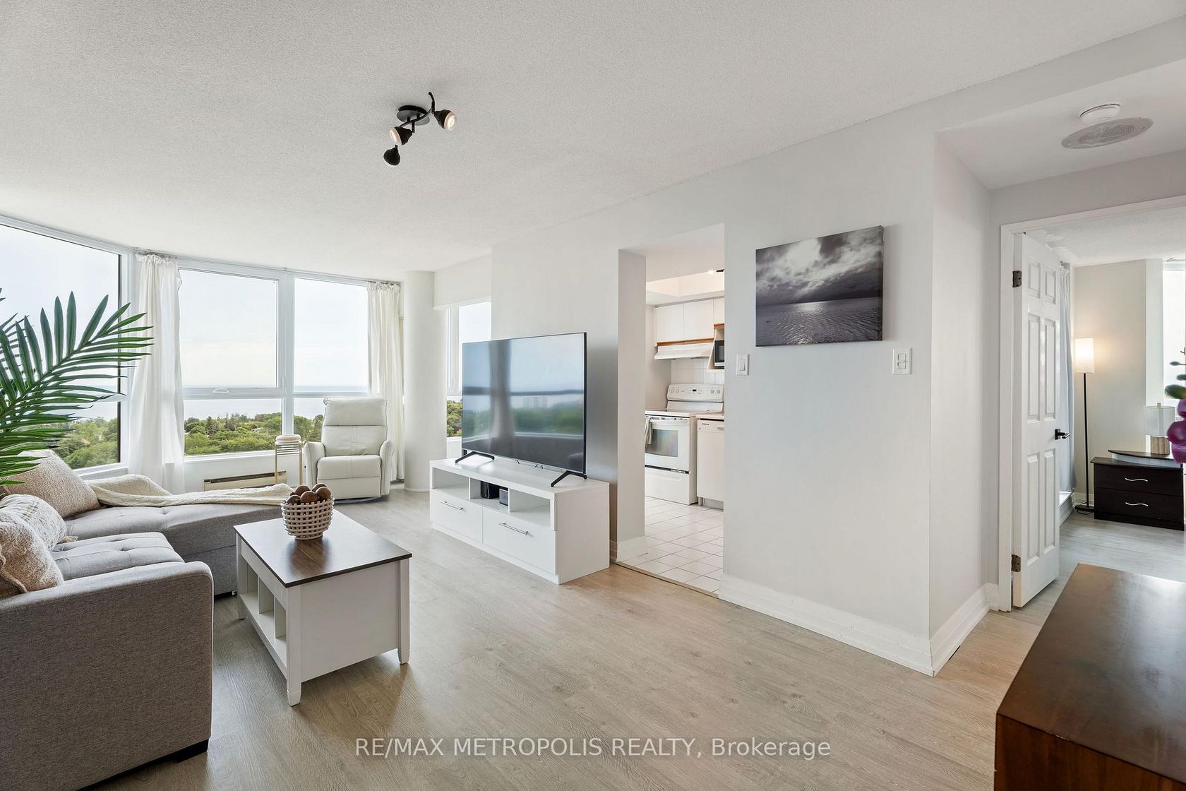 1707 - 3233 Eglinton Avenue E, Scarborough Village, Toronto 