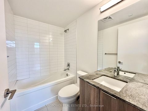 Photo 9 at 401 - 158 Front Street E, Moss Park, Toronto