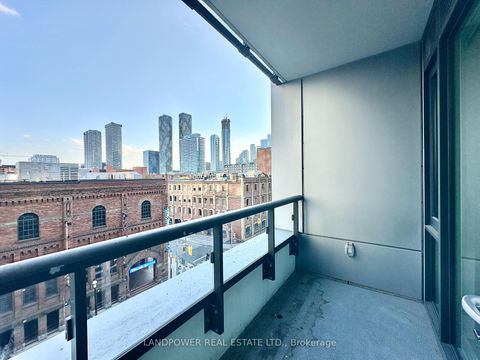 Photo 13 at 401 - 158 Front Street E, Moss Park, Toronto