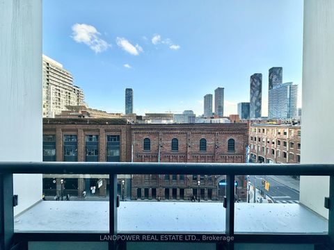 Photo 14 at 401 - 158 Front Street E, Moss Park, Toronto