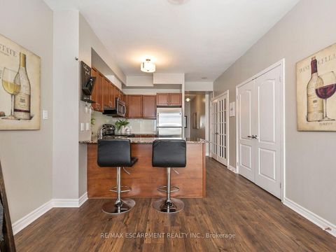 Photo 10 at 401 - 3865 Lake Shore Boulevard W, Long Branch, Toronto