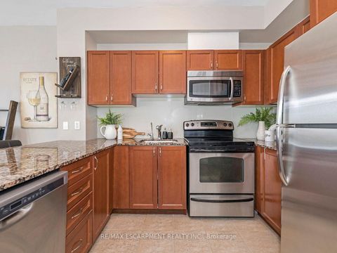 Photo 14 at 401 - 3865 Lake Shore Boulevard W, Long Branch, Toronto