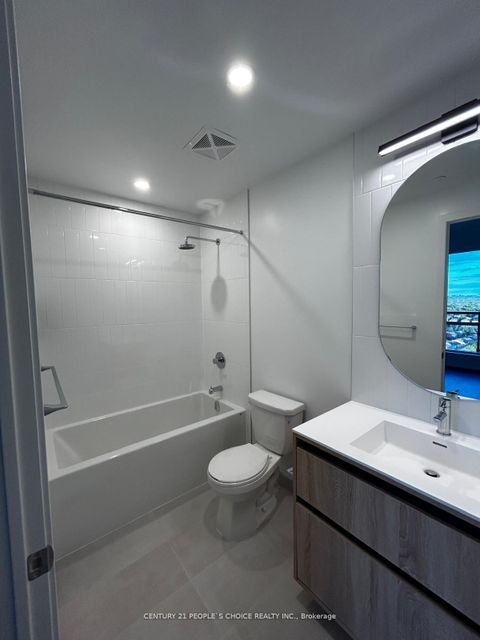 Photo 8 at 1807 - 7950 Bathurst Street, Beverley Glen, Vaughan