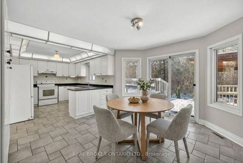 Photo 4 at 28 Blyth Street W, Oak Ridges, Richmond Hill