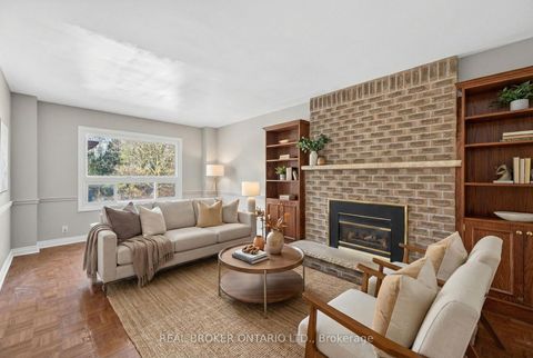 Photo 5 at 28 Blyth Street W, Oak Ridges, Richmond Hill