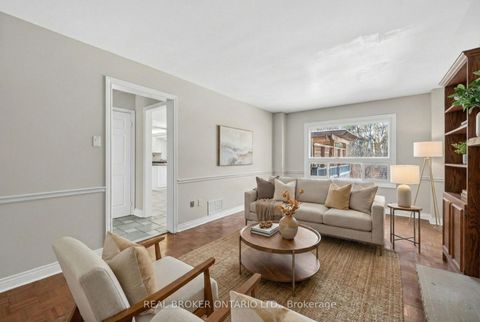 Photo 6 at 28 Blyth Street W, Oak Ridges, Richmond Hill