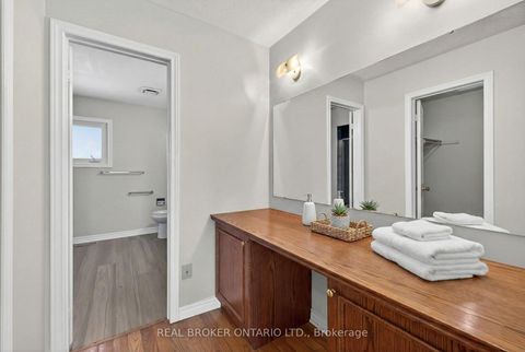 Photo 12 at 28 Blyth Street W, Oak Ridges, Richmond Hill
