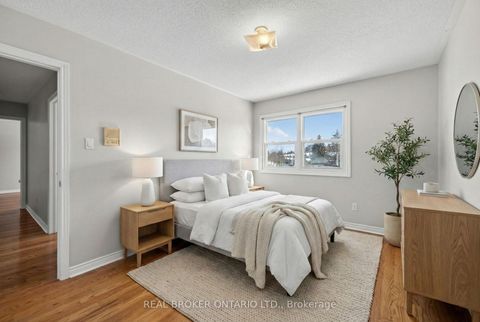 Photo 16 at 28 Blyth Street W, Oak Ridges, Richmond Hill