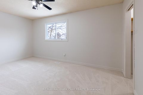 Photo 9 at 59 Garden Drive, Allandale Heights, Barrie
