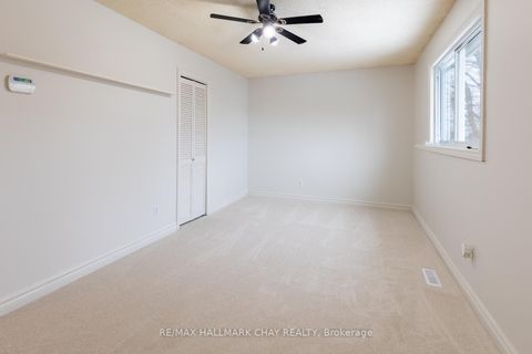 Photo 10 at 59 Garden Drive, Allandale Heights, Barrie