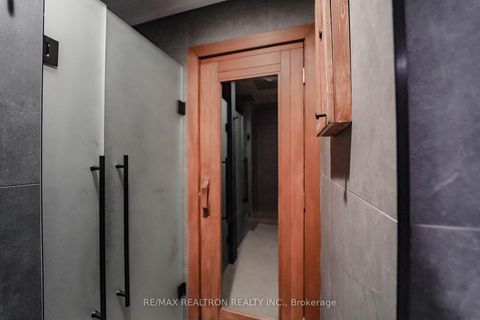 Photo 8 at 511 - 256 Doris Avenue, Willowdale East, Toronto