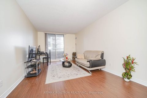 Photo 17 at 511 - 256 Doris Avenue, Willowdale East, Toronto
