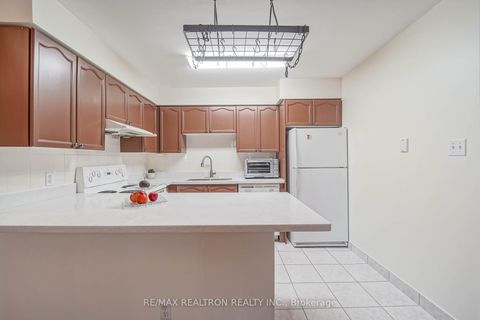 Photo 23 at 511 - 256 Doris Avenue, Willowdale East, Toronto