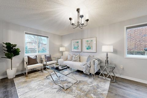 Photo 5 at 6 Aconley Court, Georgian Drive, Barrie