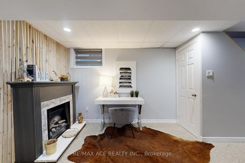 Photo 34 at 6 Aconley Court, Georgian Drive, Barrie