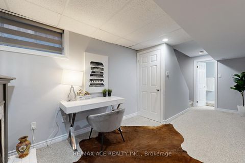 Photo 36 at 6 Aconley Court, Georgian Drive, Barrie