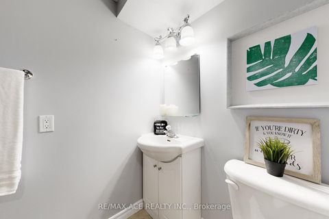 Photo 38 at 6 Aconley Court, Georgian Drive, Barrie