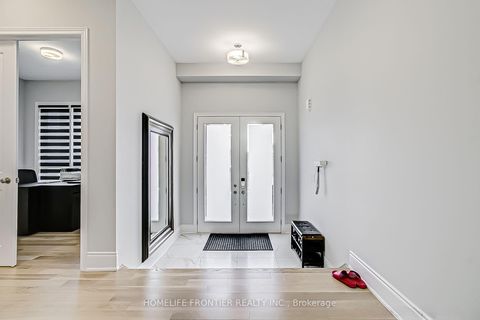 Photo 13 at 37 Woodhaven Avenue, Aurora Estates, Aurora