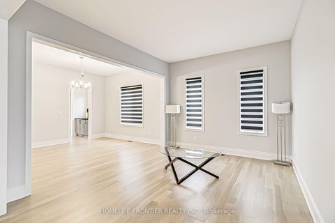 Photo 14 at 37 Woodhaven Avenue, Aurora Estates, Aurora